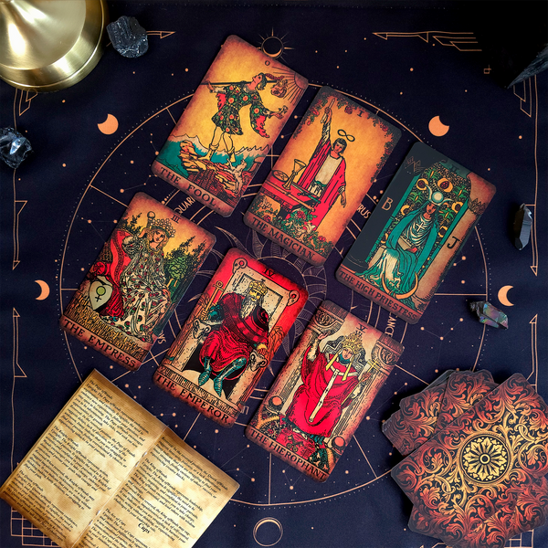 The Smith-Waite Tarot Borderless Vintage Tarot Cards